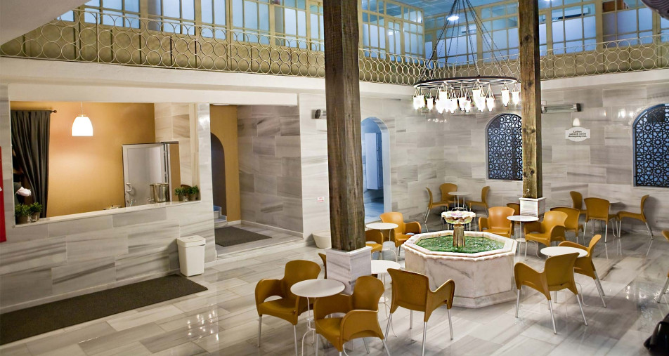 Main bathroom